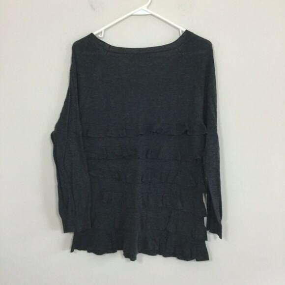 J.Crew‎ Size M Charcoal Gray Ruffled Popover Long Sleeve Lightweight Sweater - Picture 2 of 3
